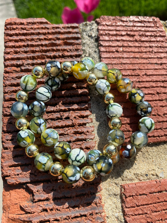Faceted green and white agate duo