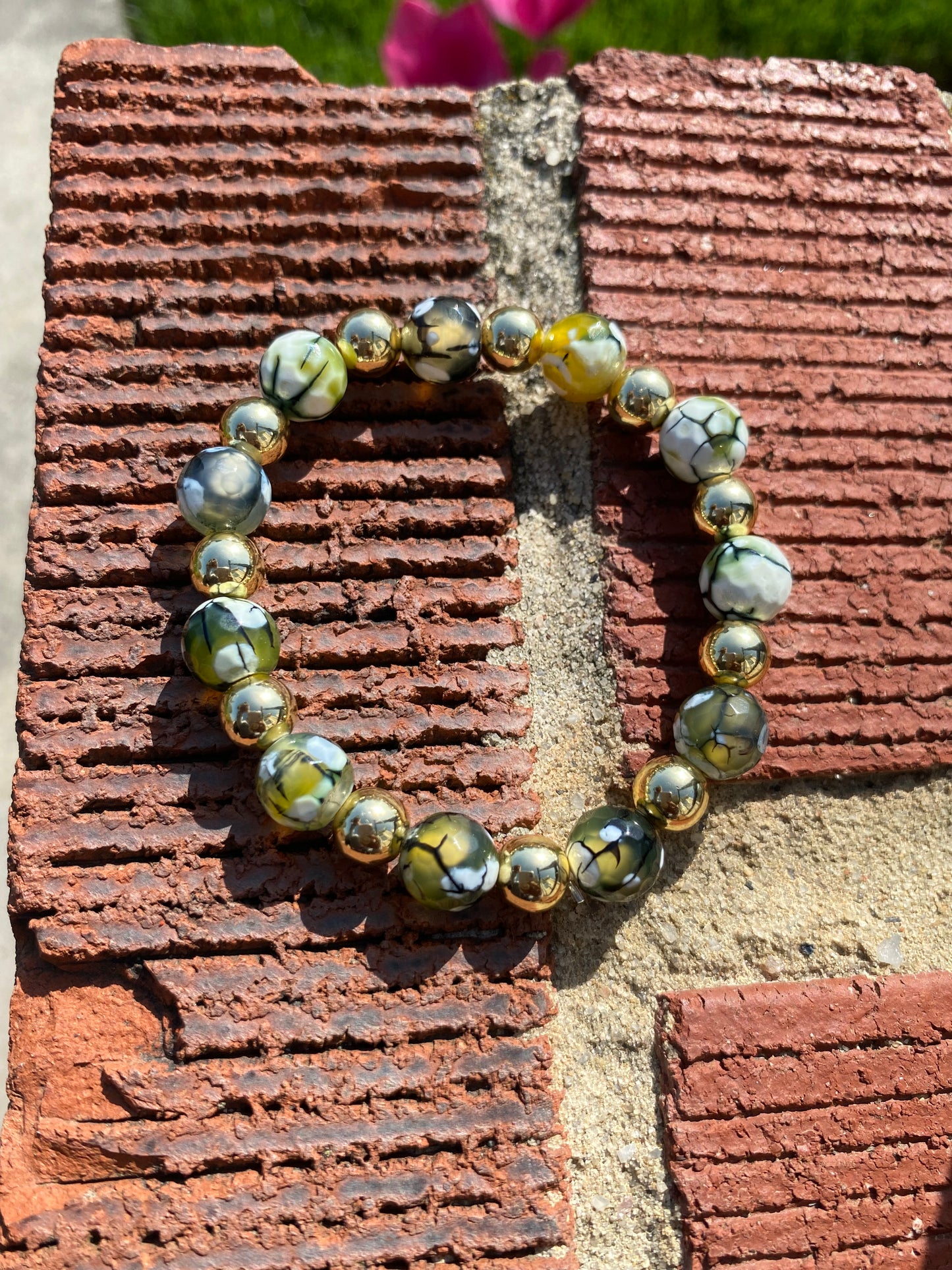 Faceted green and white agate duo
